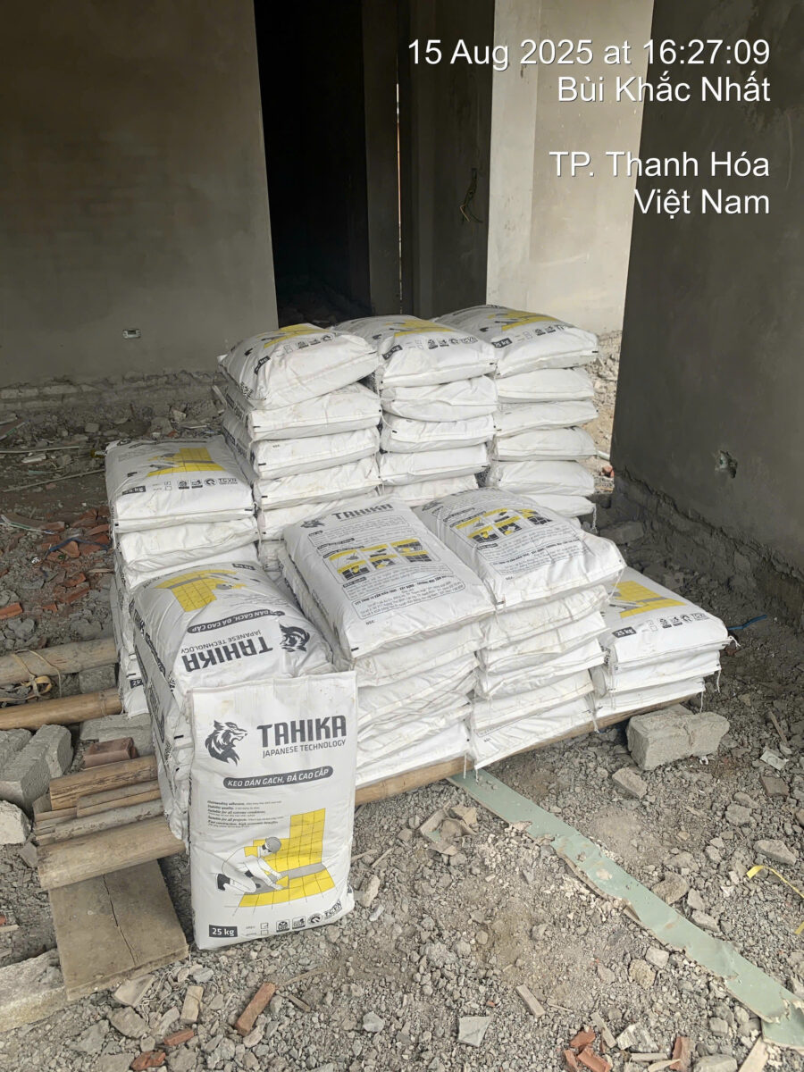 ĐẦU TƯ MỘT LẦN, BỀN VỮNG TRỌN ĐỜI: TẠI SAO TAHIKA LẠI KINH TẾ HƠN XI MĂNG TRUYỀN THỐNG?