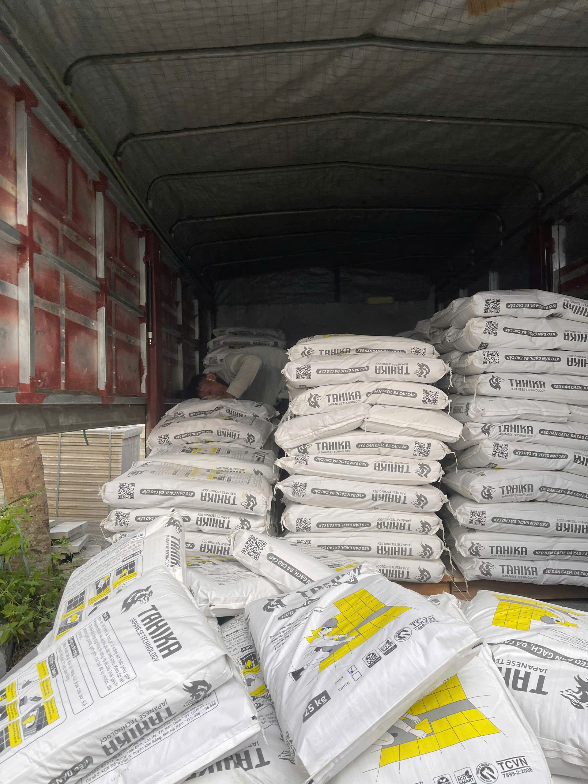 TOP 5 KEO DÁN GẠCH TỐT Nhất CHO CÔNG TRÌNH HIỆN ĐẠI