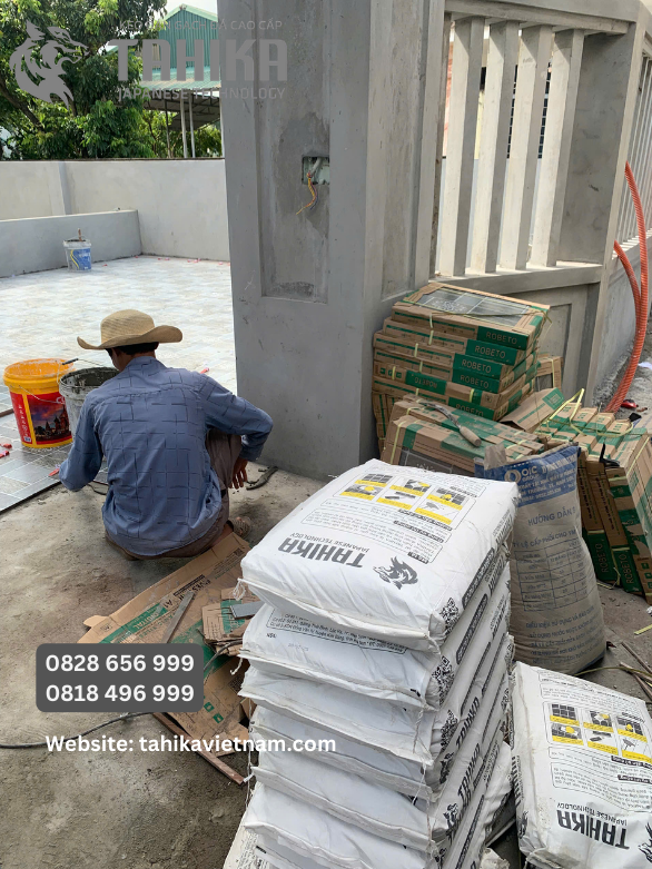 Xu Hướng Dịch Chuyển Từ Hồ Dầu Sang Keo Dán Gạch: Cơ Hội Bứt Phá